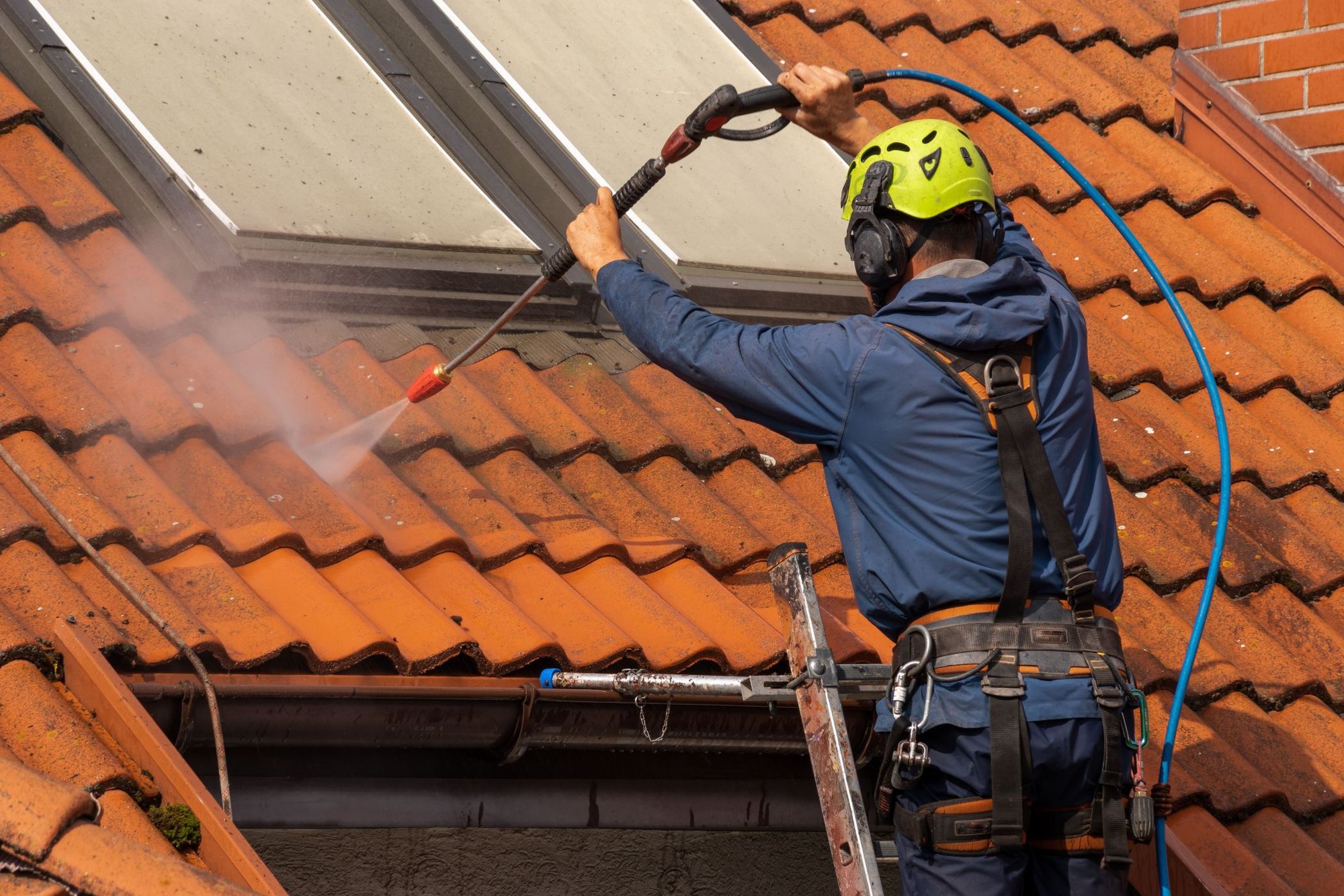 Tile-roof-cleaning-1